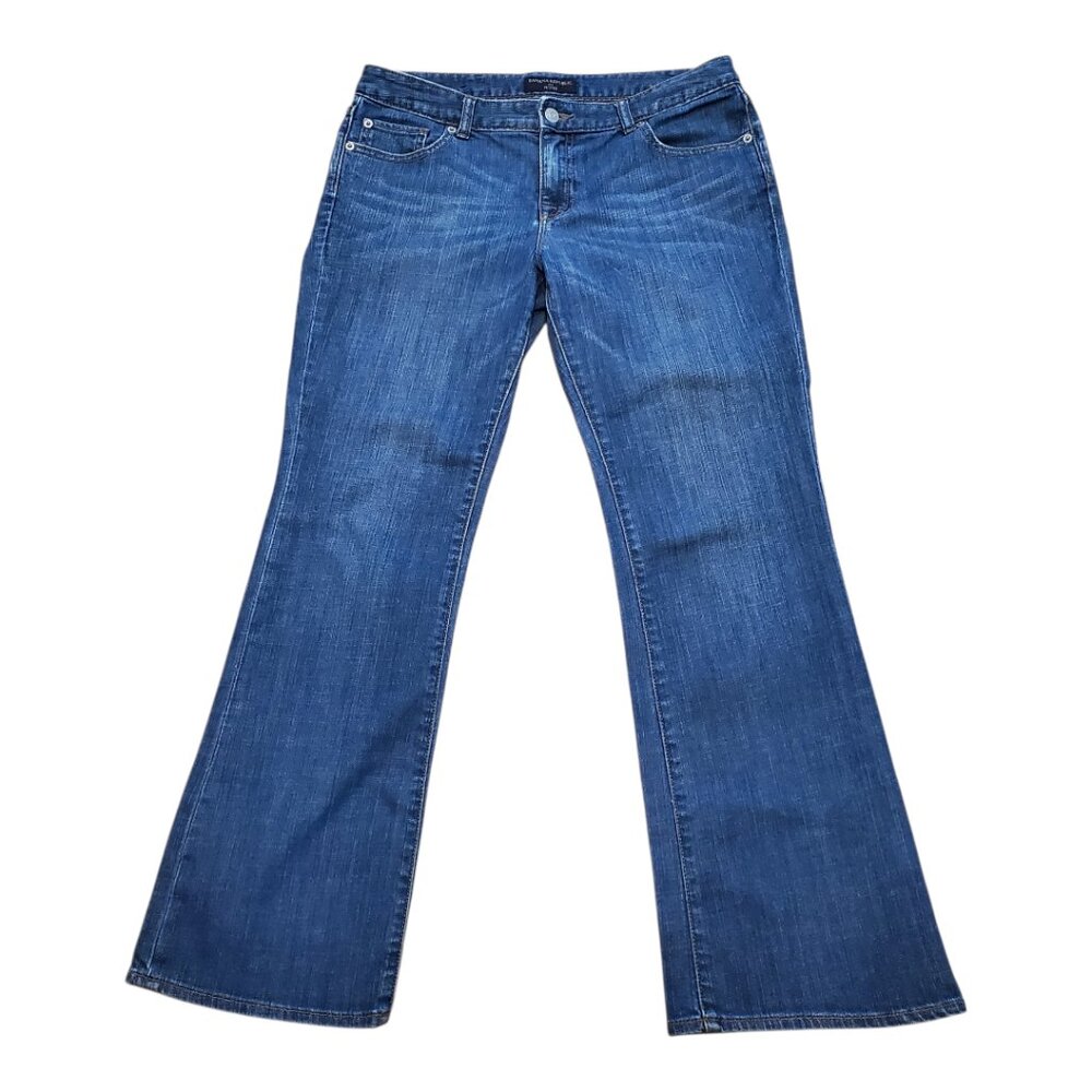 BANANA REPUBLIC Petite Bootcut Jeans Low-rise Distressed 5-Pocket Blue Jeans